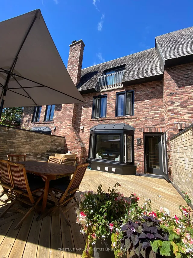 70 Shaftesbury Ave Unit TH 11