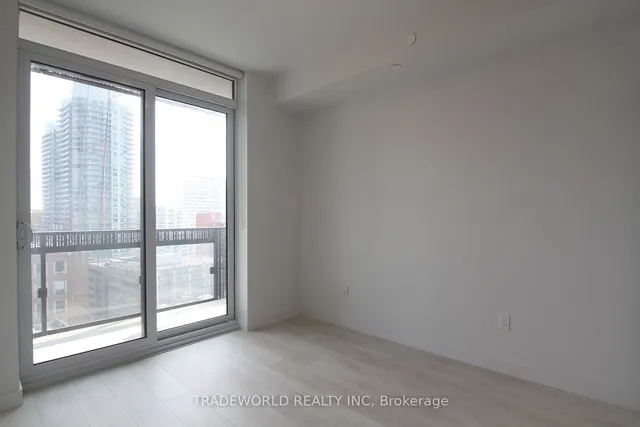 Additional image 8 of 8 Eglinton Ave Unit 1210
