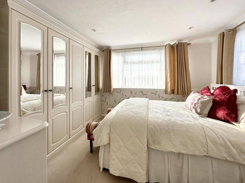 Additional image 18 of Bramber Avenue, Peacehaven, BN10 8HR