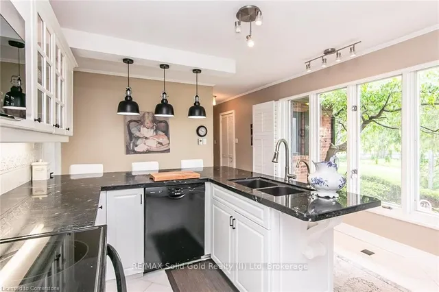 Additional image 7 of 65 Edgehill Dr