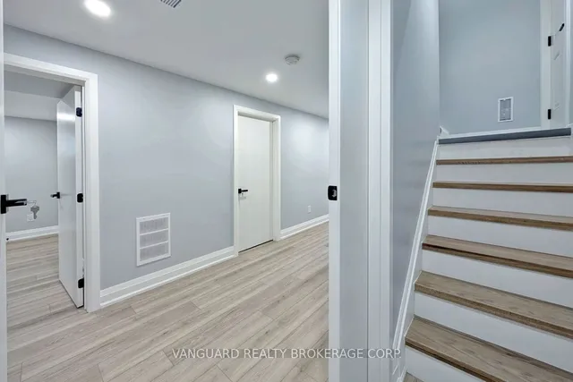 Additional image 31 of 14 Bradfield Ave