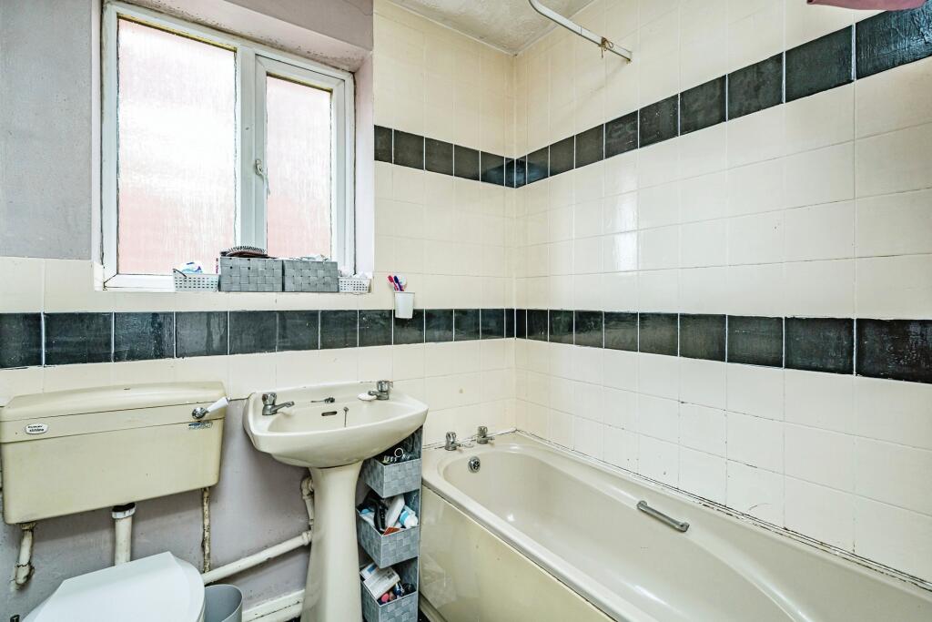Additional image 14 of Osmington Grove, Halesowen, West Midlands, B63