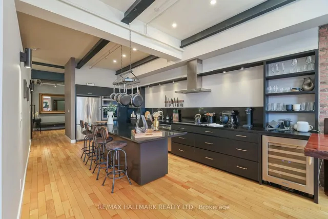 Additional image 9 of 326 Carlaw Ave Unit 215