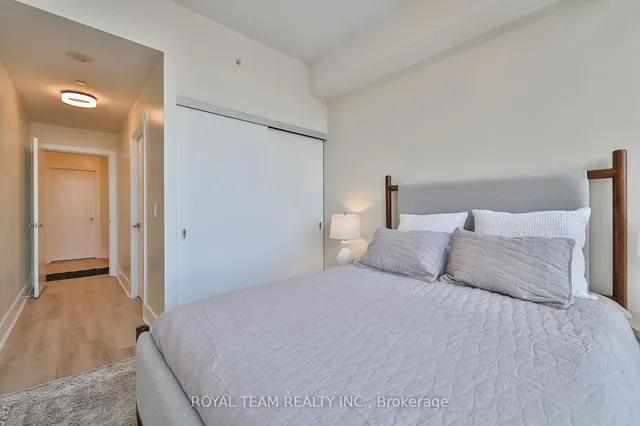 Additional image 23 of 32 Davenport Rd Unit 1403