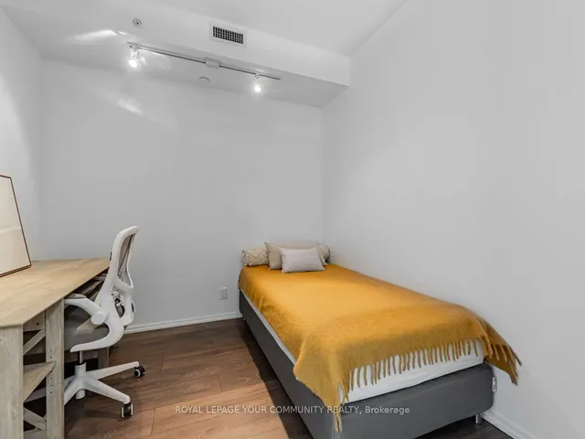 Additional image 19 of 125 Peter St Unit 1604