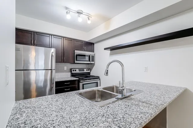 Additional image 6 of 816 Lansdowne Ave Unit 726