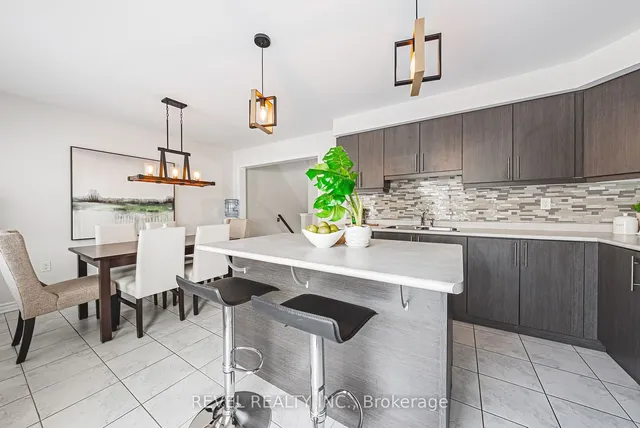 Additional image 11 of 19 Tight Crt