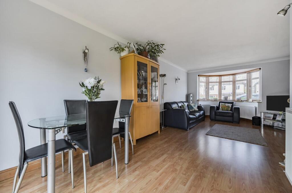 Additional image 4 of Peplins Way, Brookmans Park, Hatfield