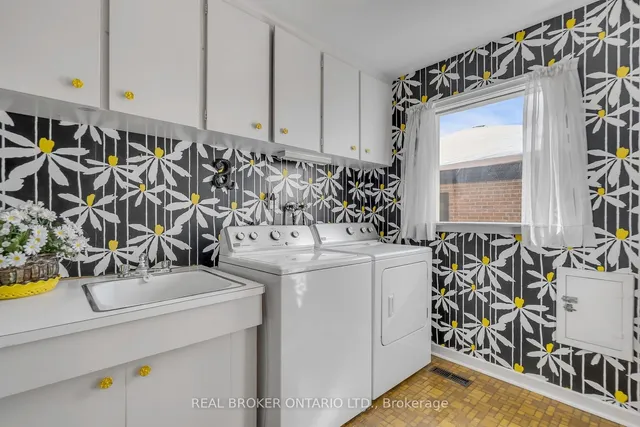 Additional image 32 of 24 Winsland Dr