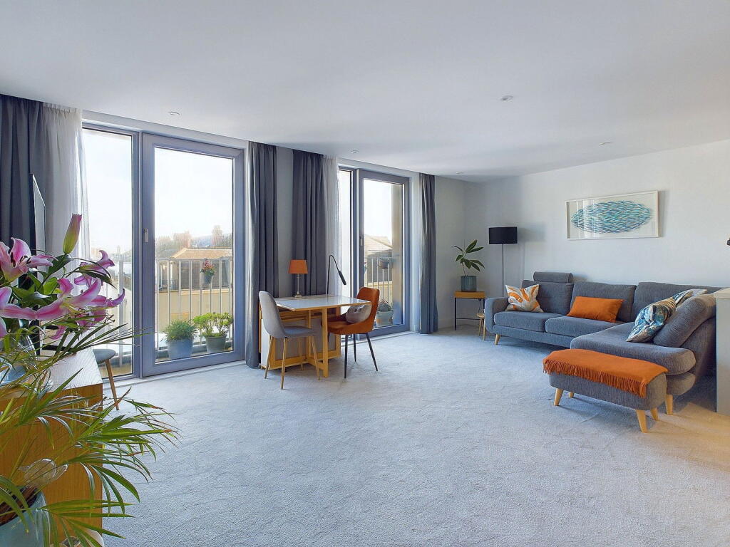 Additional image 2 of Bayside Apartments, 62 Brighton Road, Worthing BN11 2FL