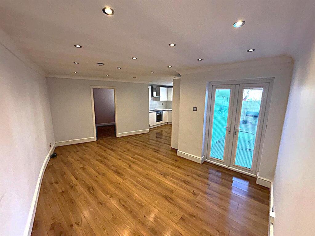 Additional image 8 of Addison Road, Bromley