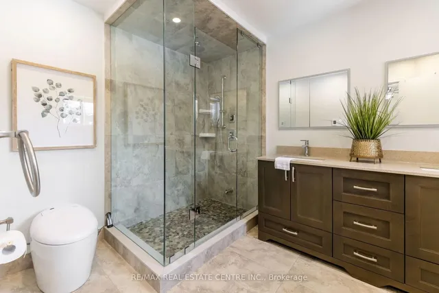 Additional image 28 of 112 Ravenscliffe Crt