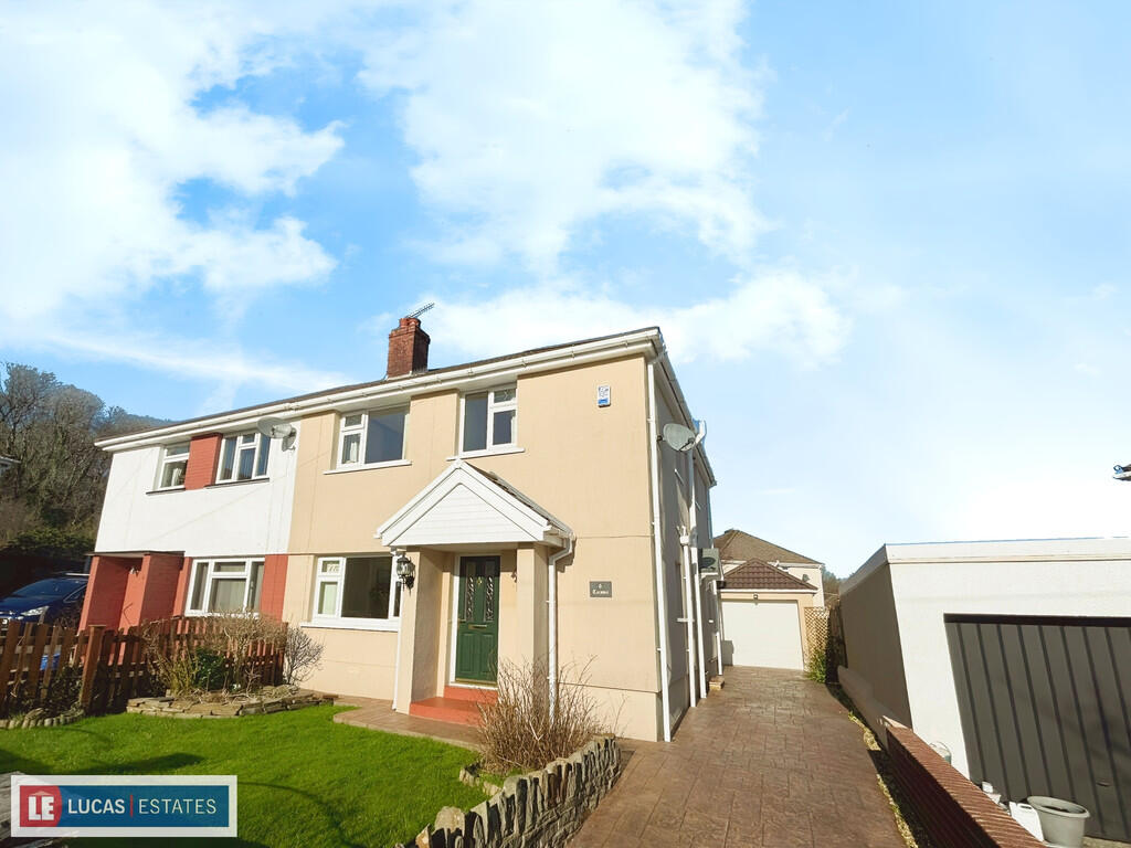 Primary image of Heol-y-graig, Ystrad Mynach, Hengoed