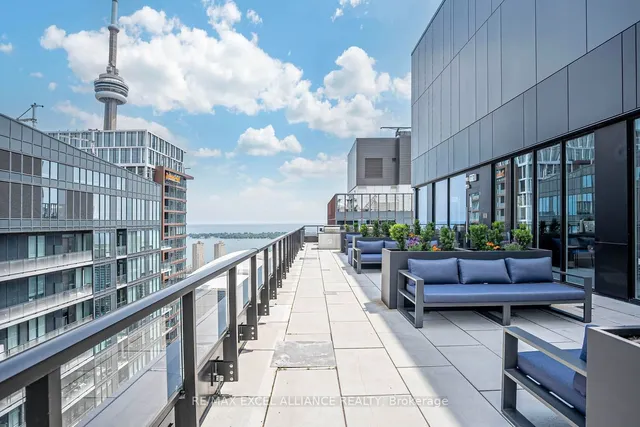 Additional image 33 of 357 King St Unit 204