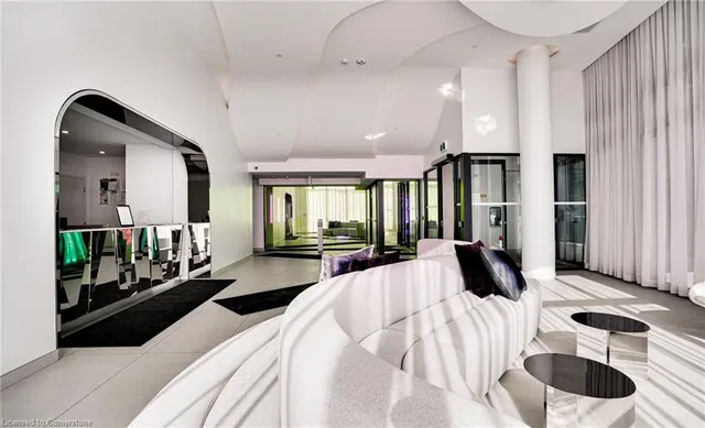 Additional image 22 of 3210 Dakota Common Unit A613