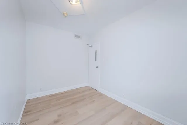 Additional image 16 of 19 Schneider Ave