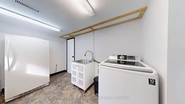 Additional image 25 of 4 Adams Dr