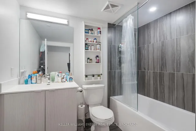 Additional image 15 of 225 Village Green Sq Unit 805