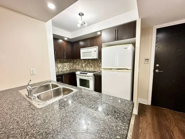 Additional image 22 of 500 Doris Ave Unit 1424