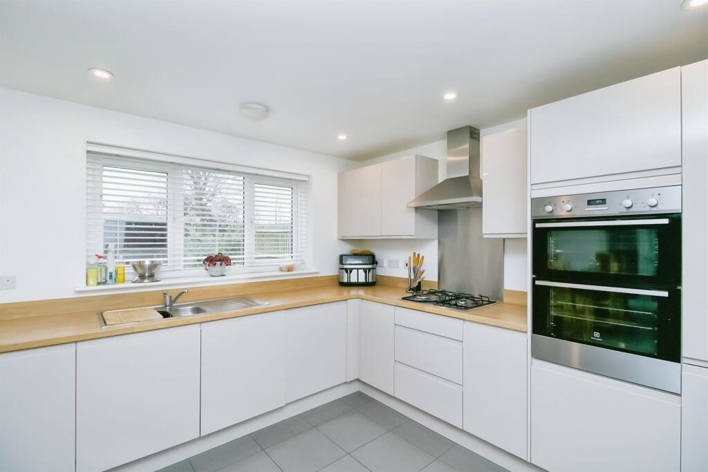 Additional image 6 of Greenmeadow Way, Rhoose, Barry