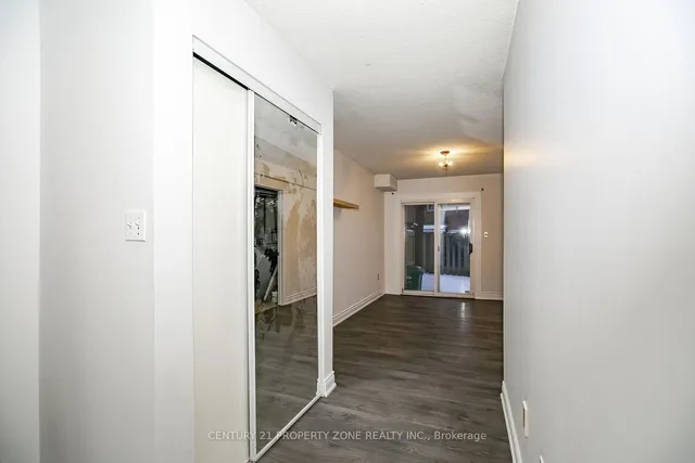 Additional image 34 of 2 Clay Brick Crt