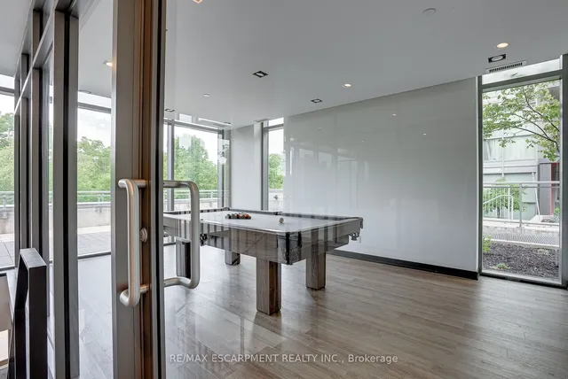 Additional image 39 of 5230 DUNDAS St Unit 527