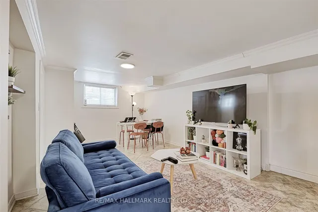 Additional image 32 of 471 Gilbert Ave