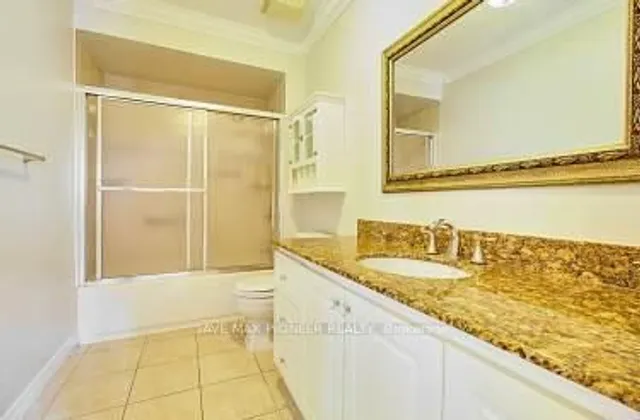 Additional image 13 of 122 Centre St