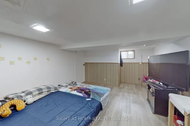 Additional image 24 of 1 Edgebrook Dr