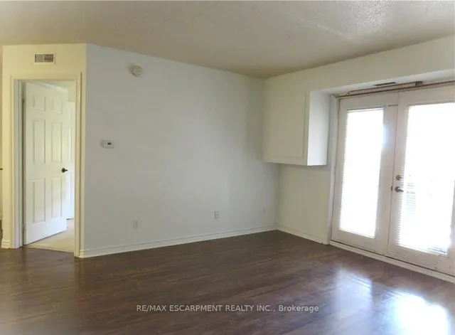 Additional image 7 of 4015 Kilmer Dr Unit 208