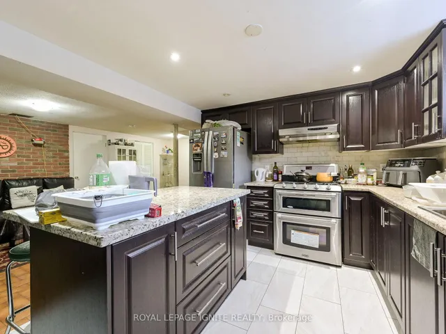 Additional image 31 of 7660 Darcel Ave