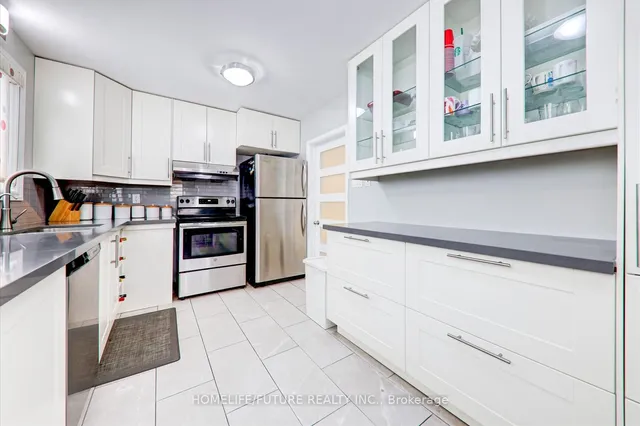 Additional image 12 of 53 Applefield Dr