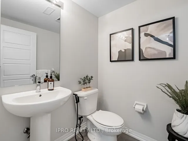 Additional image 20 of 1206 Main St Unit 211