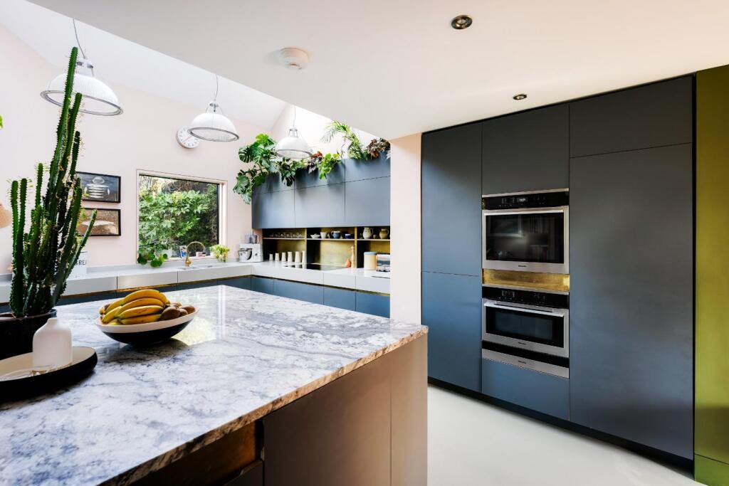 Additional image 5 of Great Brockeridge, Bristol