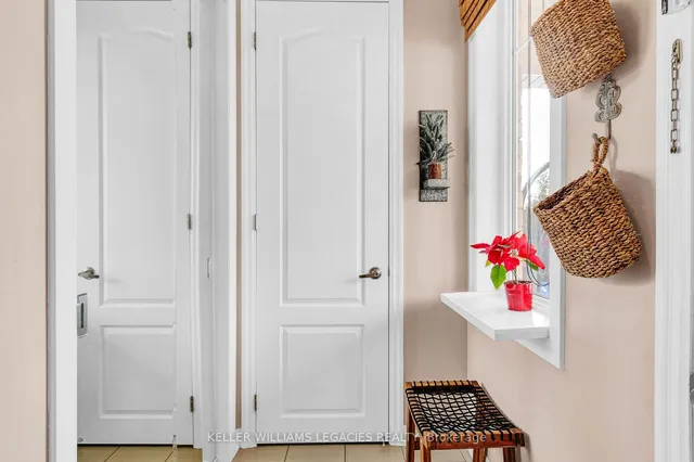 Additional image 6 of 3 Berberis Cres