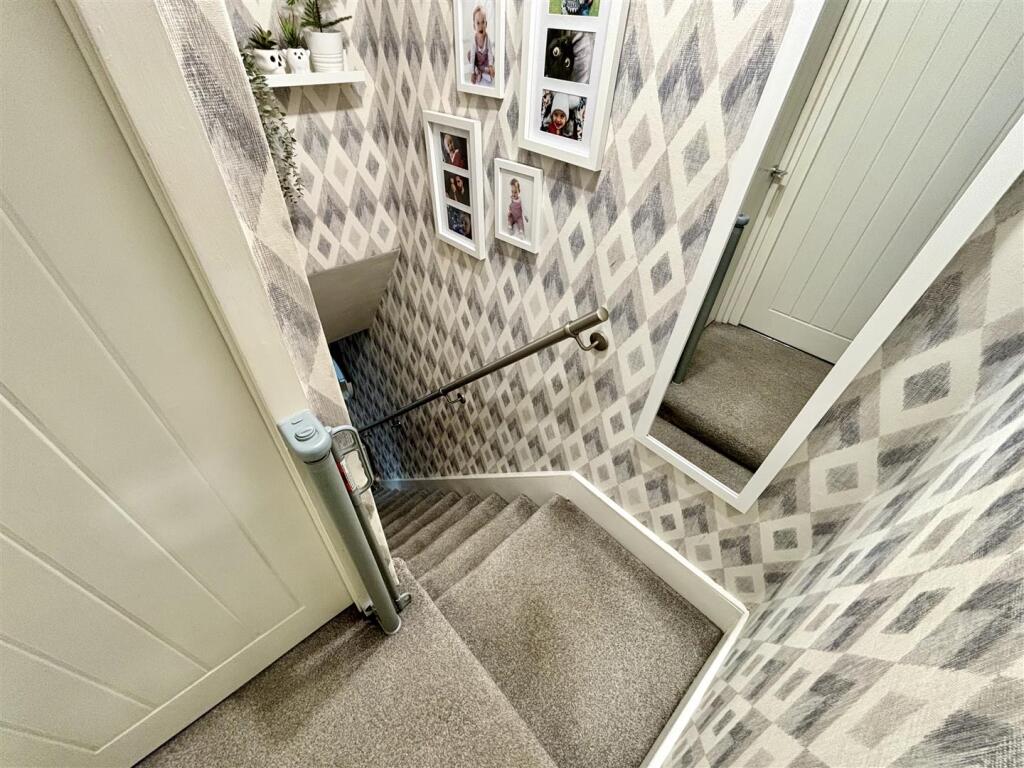 Additional image 9 of Roper Lane, Queensbury, Bradford