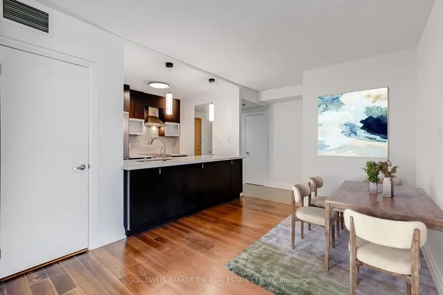 Additional image 3 of 99 Harbour Sq Unit 706