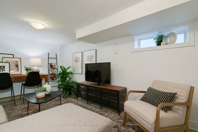 Additional image 35 of 9 Valhalla Blvd