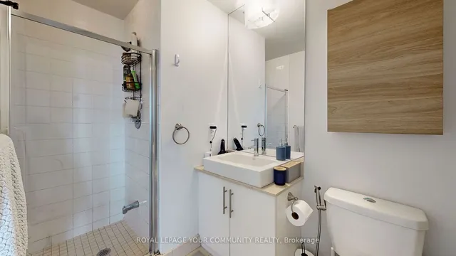 Additional image 20 of 55 Bremner Blvd Unit 3001