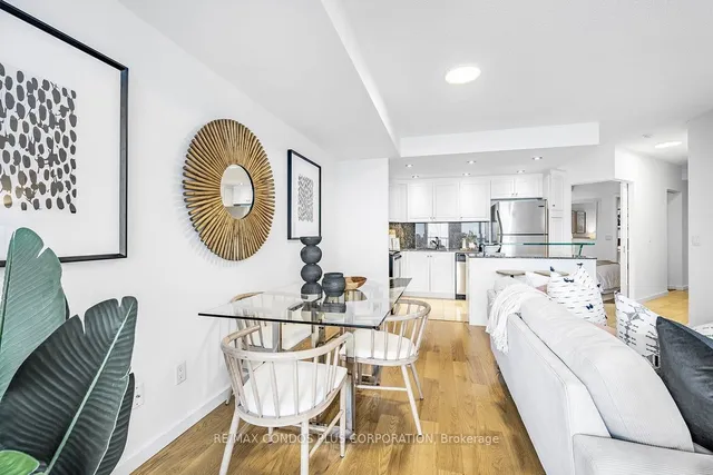 Additional image 14 of 218 Queens Quay Unit 910