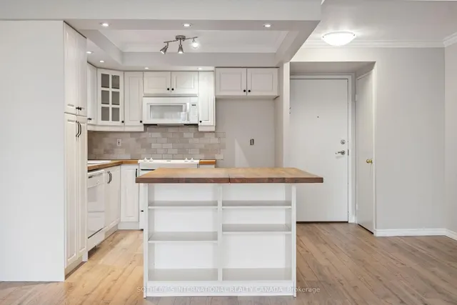 Additional image 9 of 2261 Lake Shore Blvd Unit 512