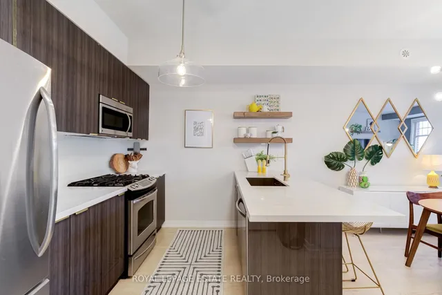 Additional image 5 of 150 Broadview Ave Unit 21