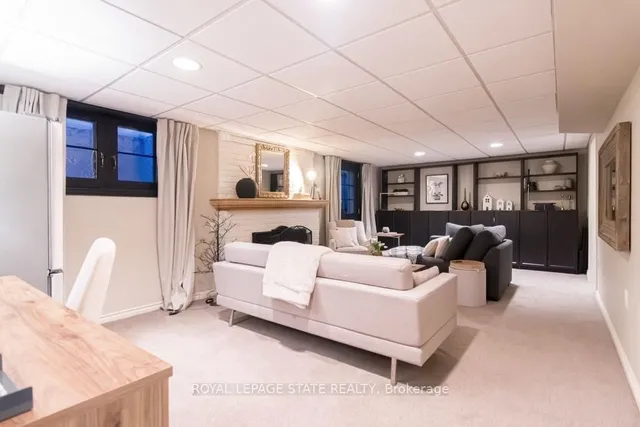 Additional image 33 of 1417 Halifax Pl