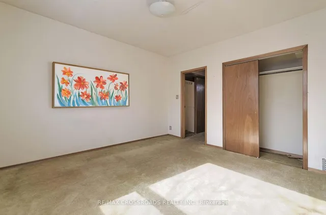 Additional image 14 of 734 Adelaide St