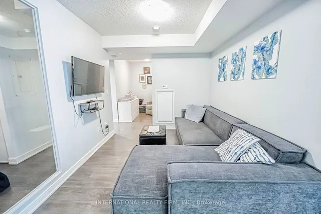 Additional image 7 of 525 Adelaide St Unit 520