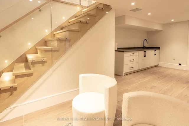Additional image 33 of 179 Palmerston Ave