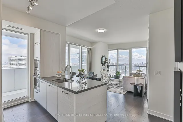 Additional image 3 of 2221 YONGE St Unit 2203