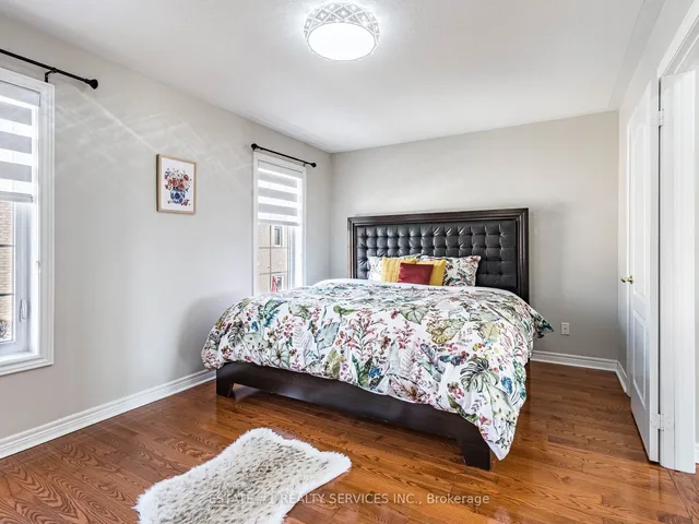 Additional image 27 of 3 October Pl