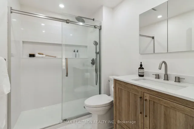 Additional image 20 of 14 Neilson Ave