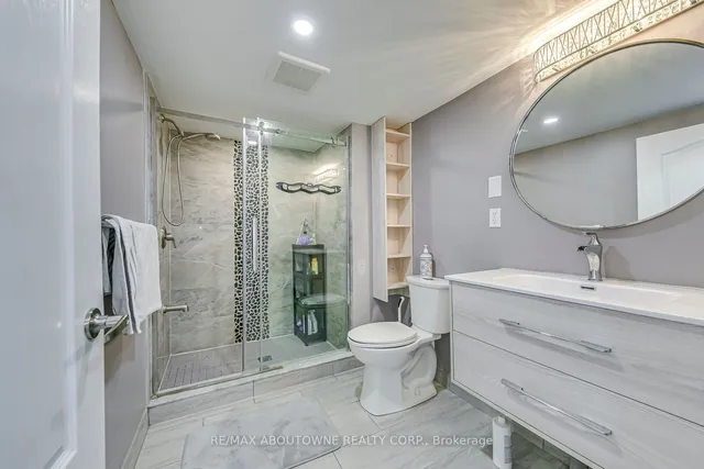 Additional image 38 of 96 royal palm Dr